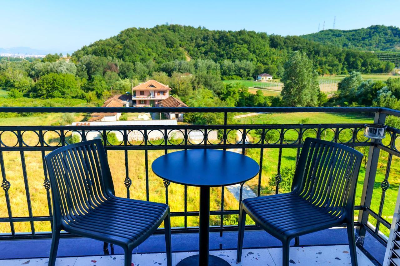 Lord Hotel Tirana Vorë 外观 照片