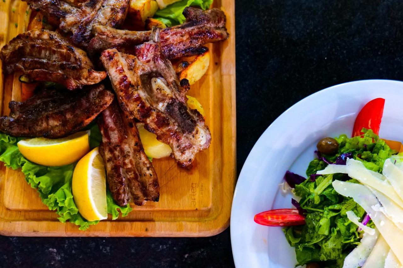 Lord Hotel Tirana Vorë 外观 照片