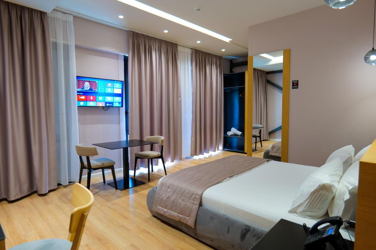 Lord Hotel Tirana Vorë 外观 照片