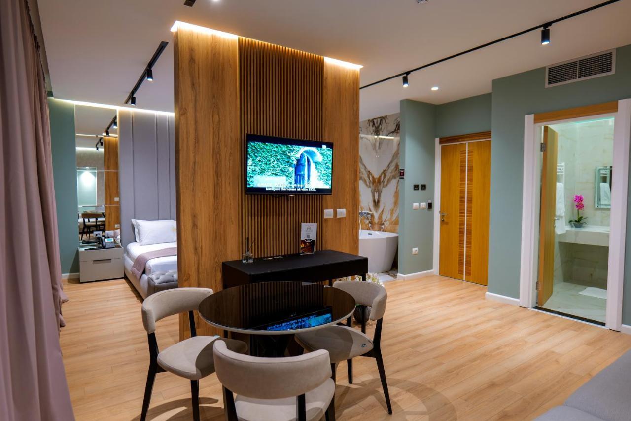 Lord Hotel Tirana Vorë 外观 照片